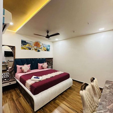 Hotel E Classico Bhavnagar Buitenkant foto